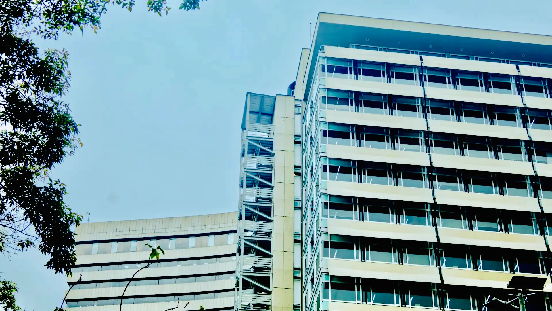 Edificio Parque Santander en Bogotá, arquitectura urbana